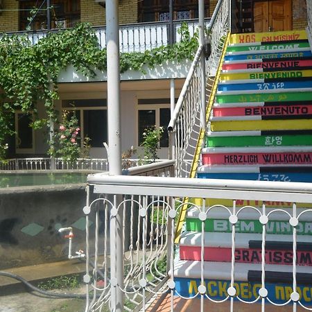 Canal Hostel Sheki Exterior photo