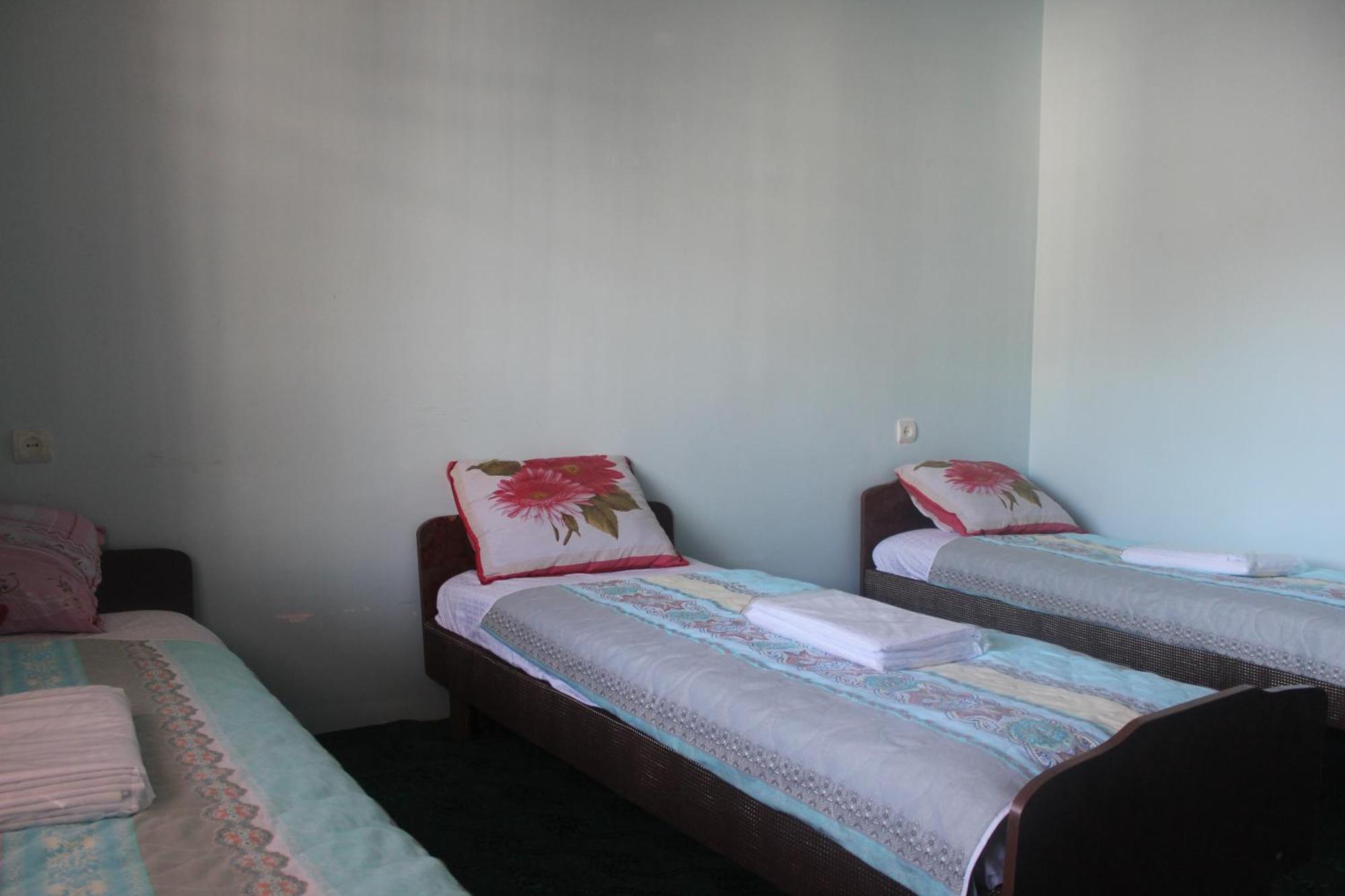 Canal Hostel Sheki Exterior photo