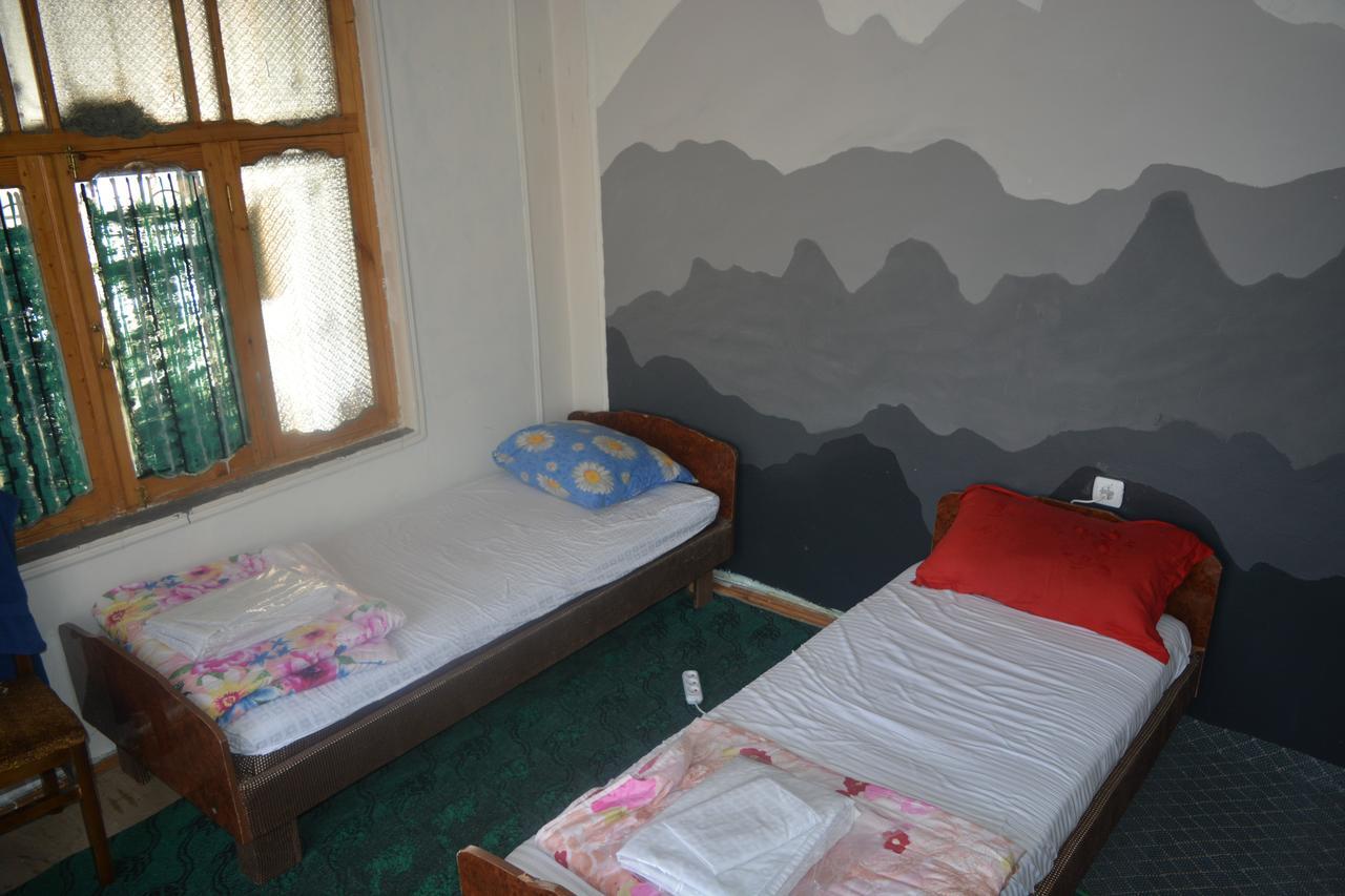 Canal Hostel Sheki Exterior photo