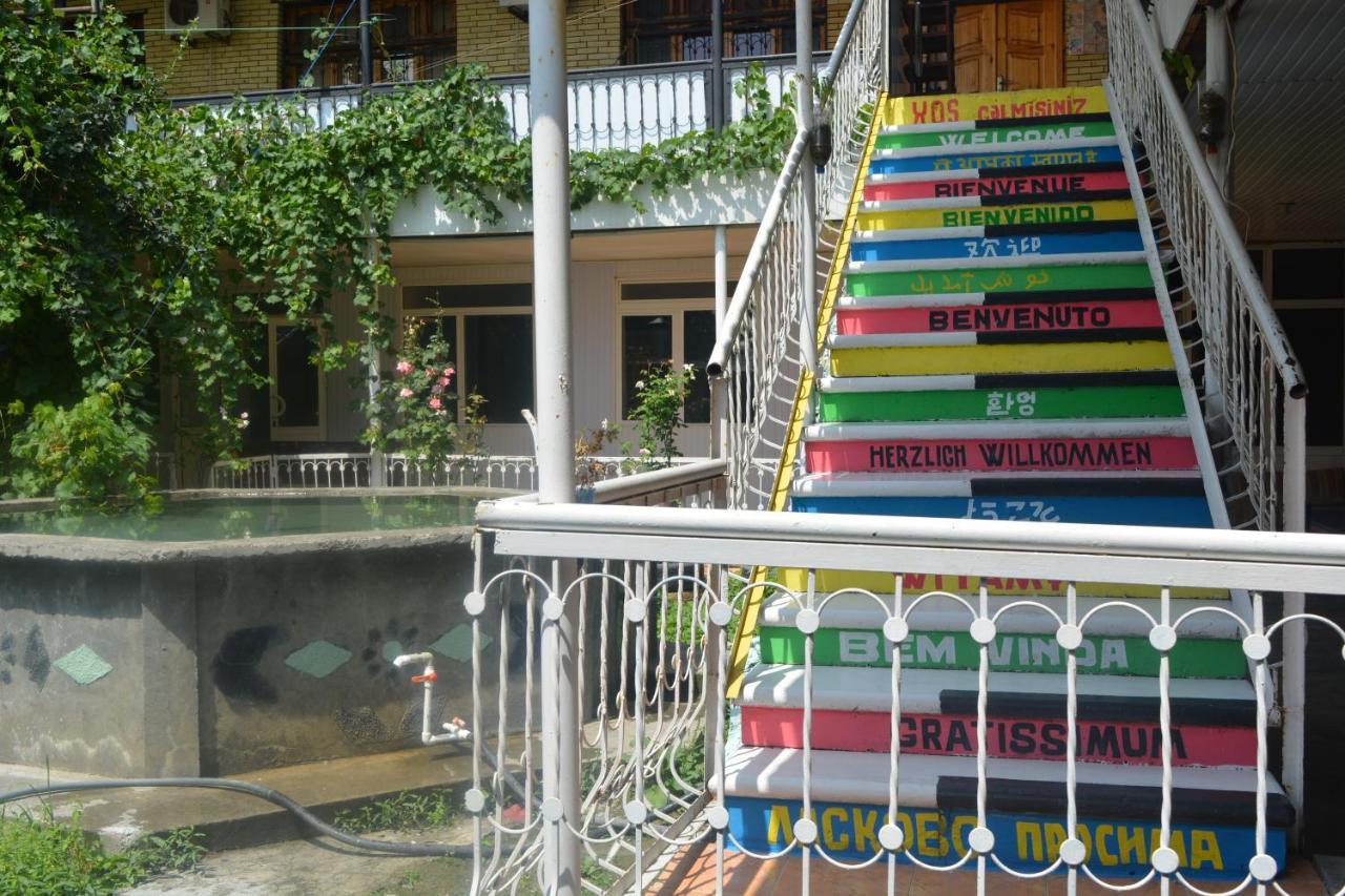 Canal Hostel Sheki Exterior photo